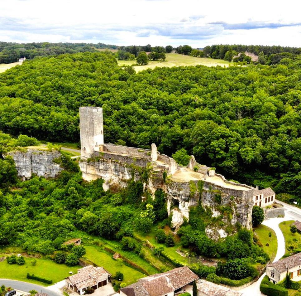 Hauts De Sentelines Sejour Authentique En Pleine Nature Gavaudun Luaran gambar